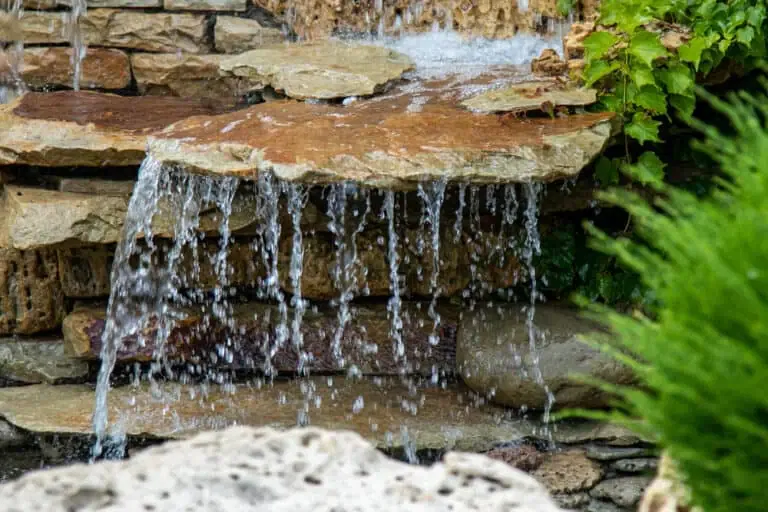 Pondless water feature